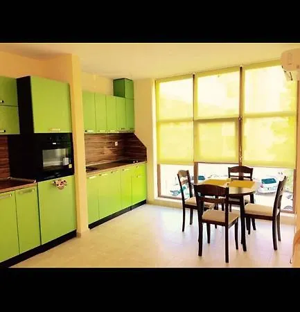 Goodchoice Apartament Слънчев бряг
